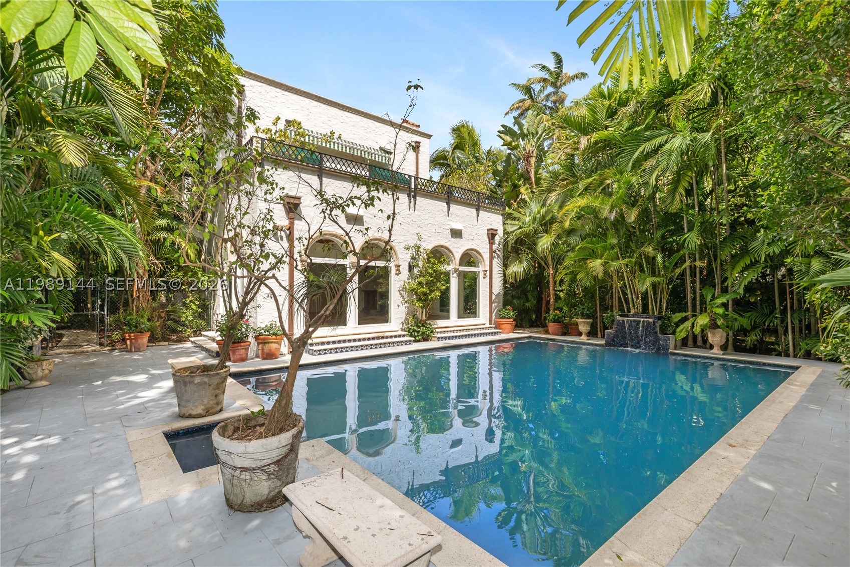 3685 Royal Palm Ave — photo