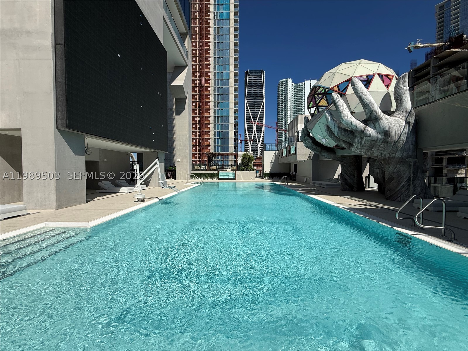 20 NE 11th St 3212B — photo