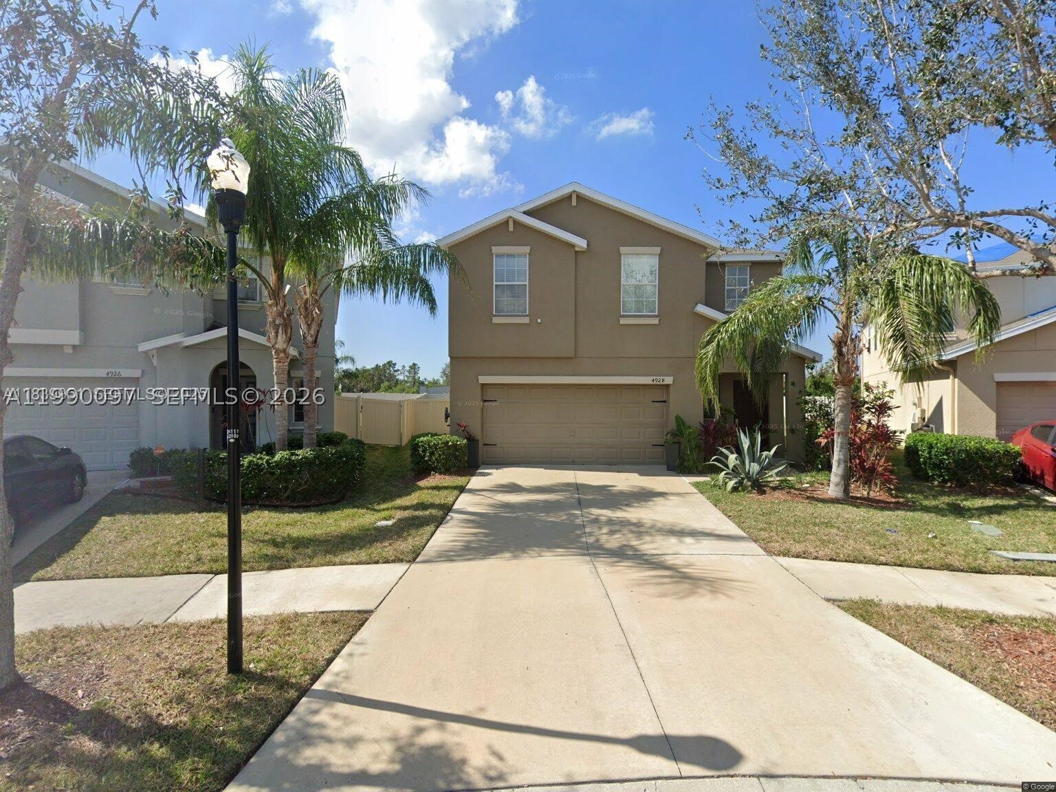 4928 Reflecting Pond Cr — photo