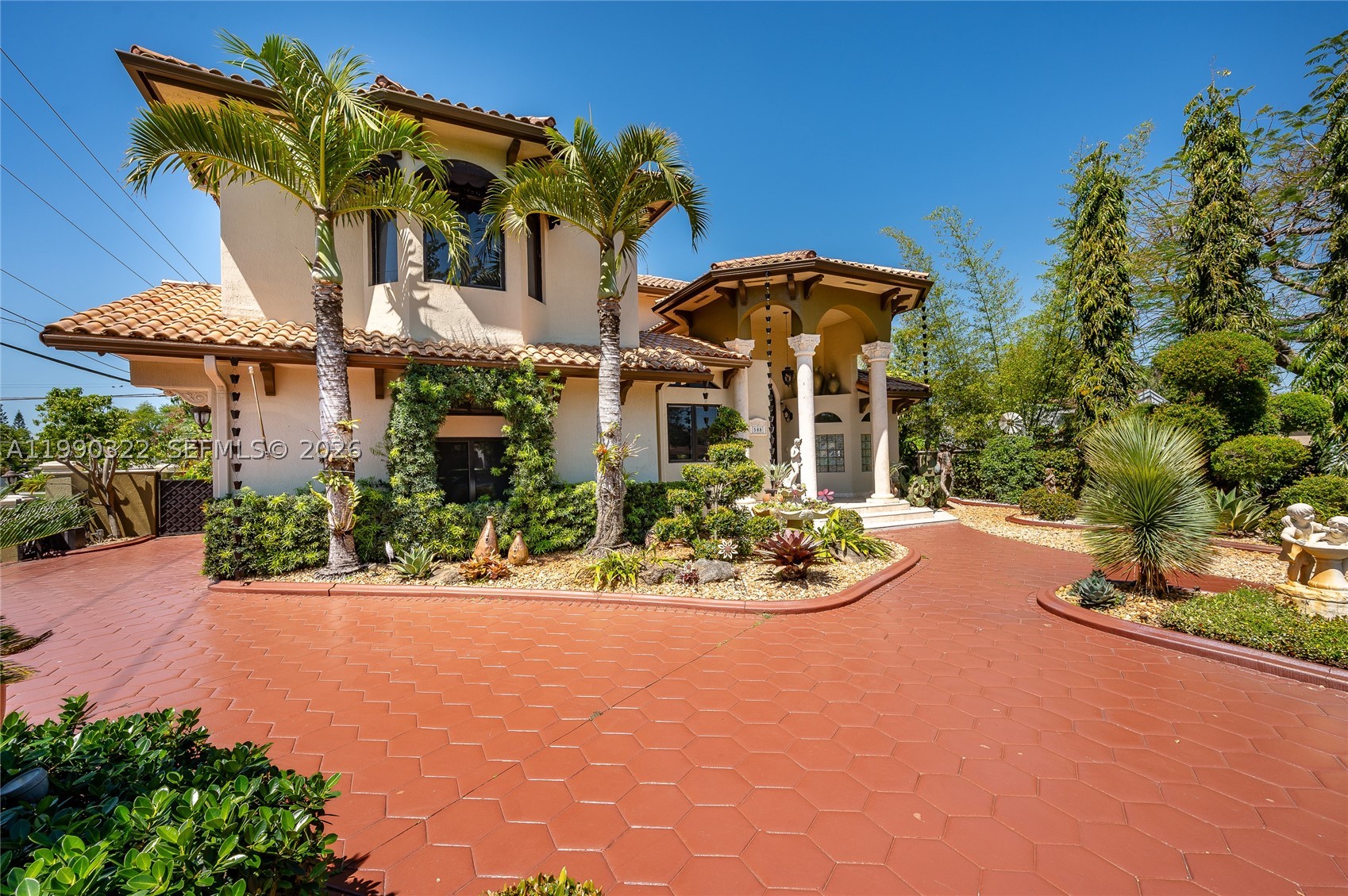 588 Miller Dr — photo