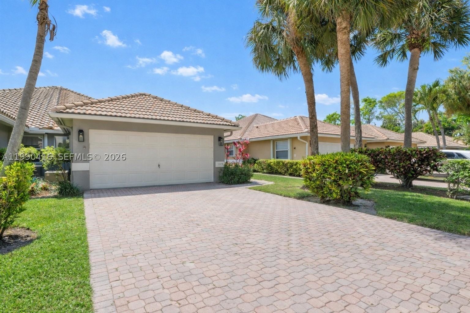 5477 Grande Palm Cir — photo