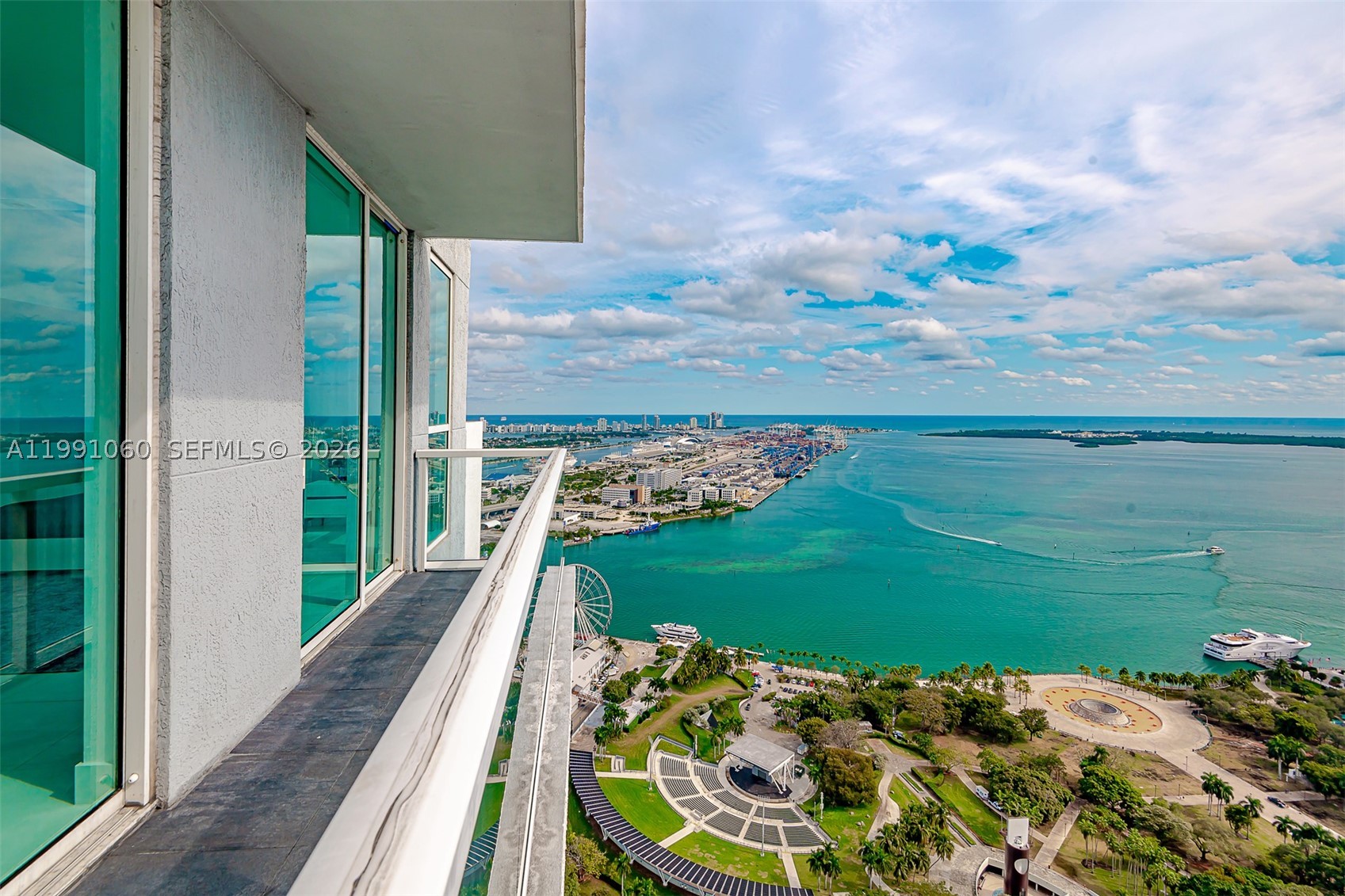 244 Biscayne Blvd Uph-4907 — photo