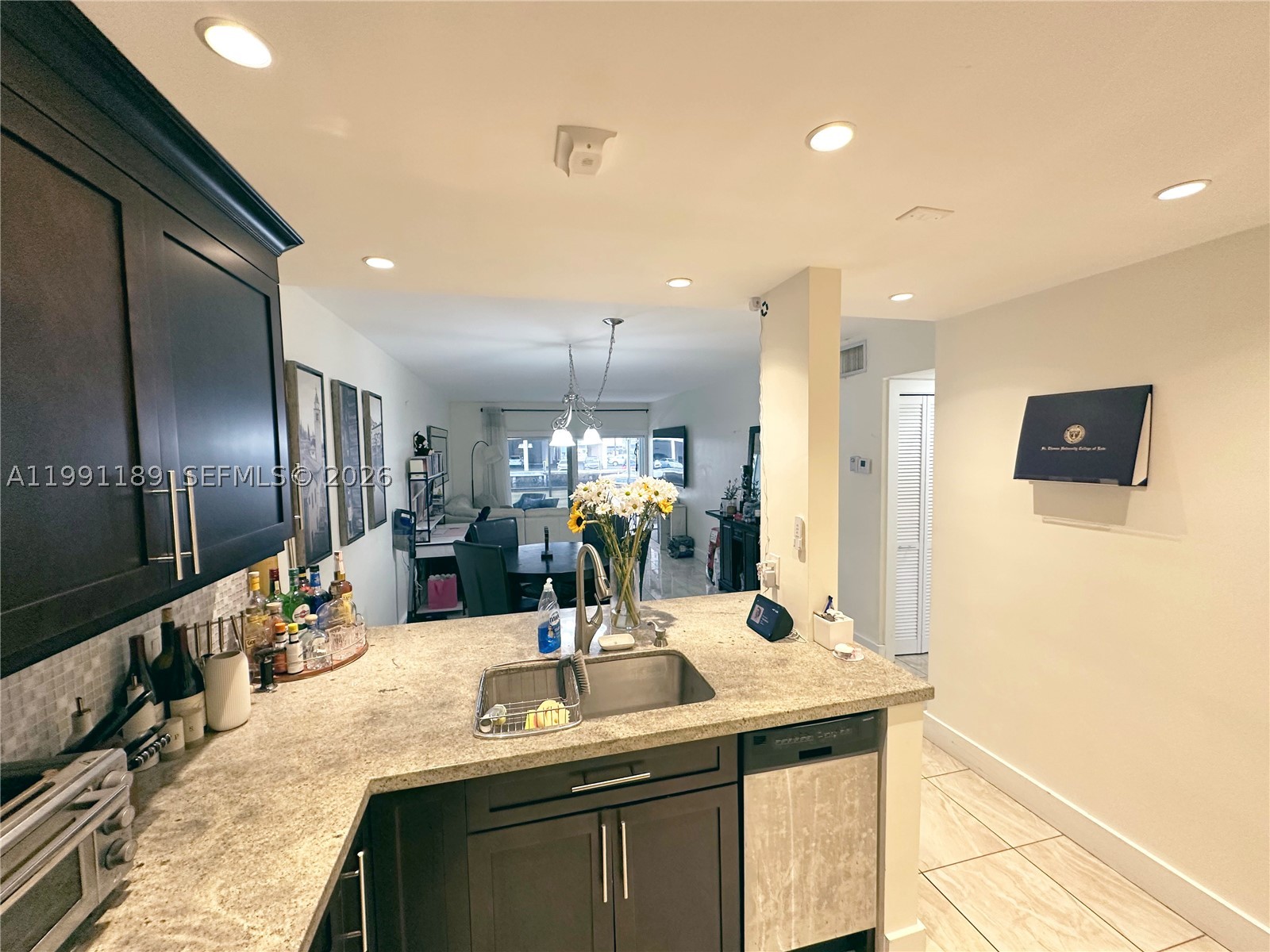 450 Paradise Isle Blvd 102 — photo