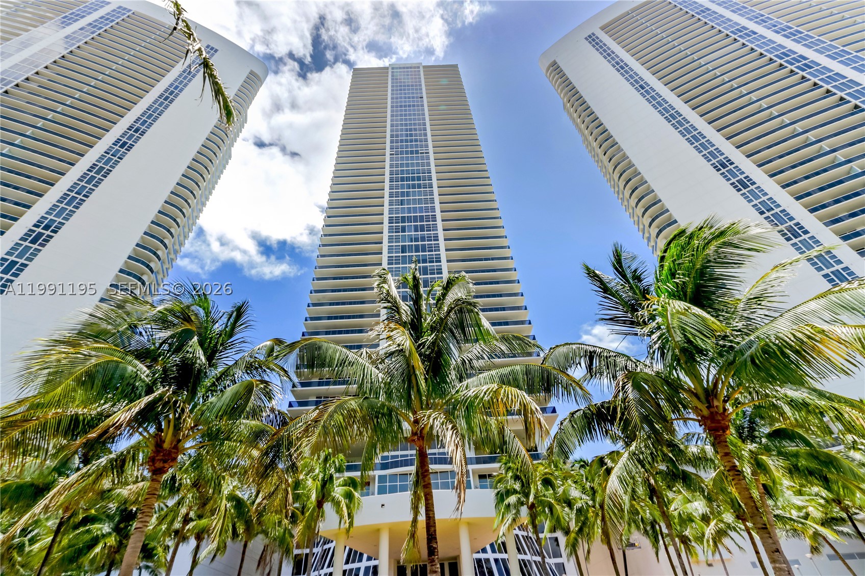 1830 S Ocean Dr 3804 — photo