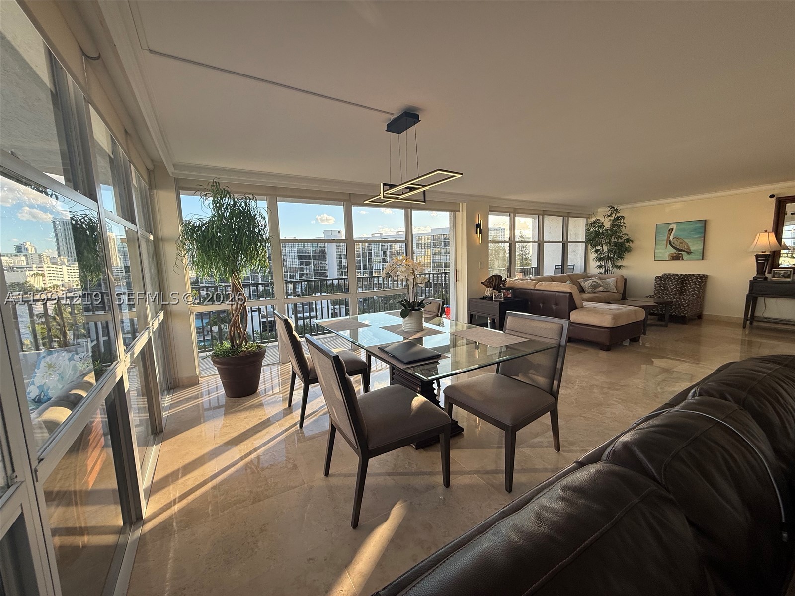 1000 Parkview Dr 720 — photo