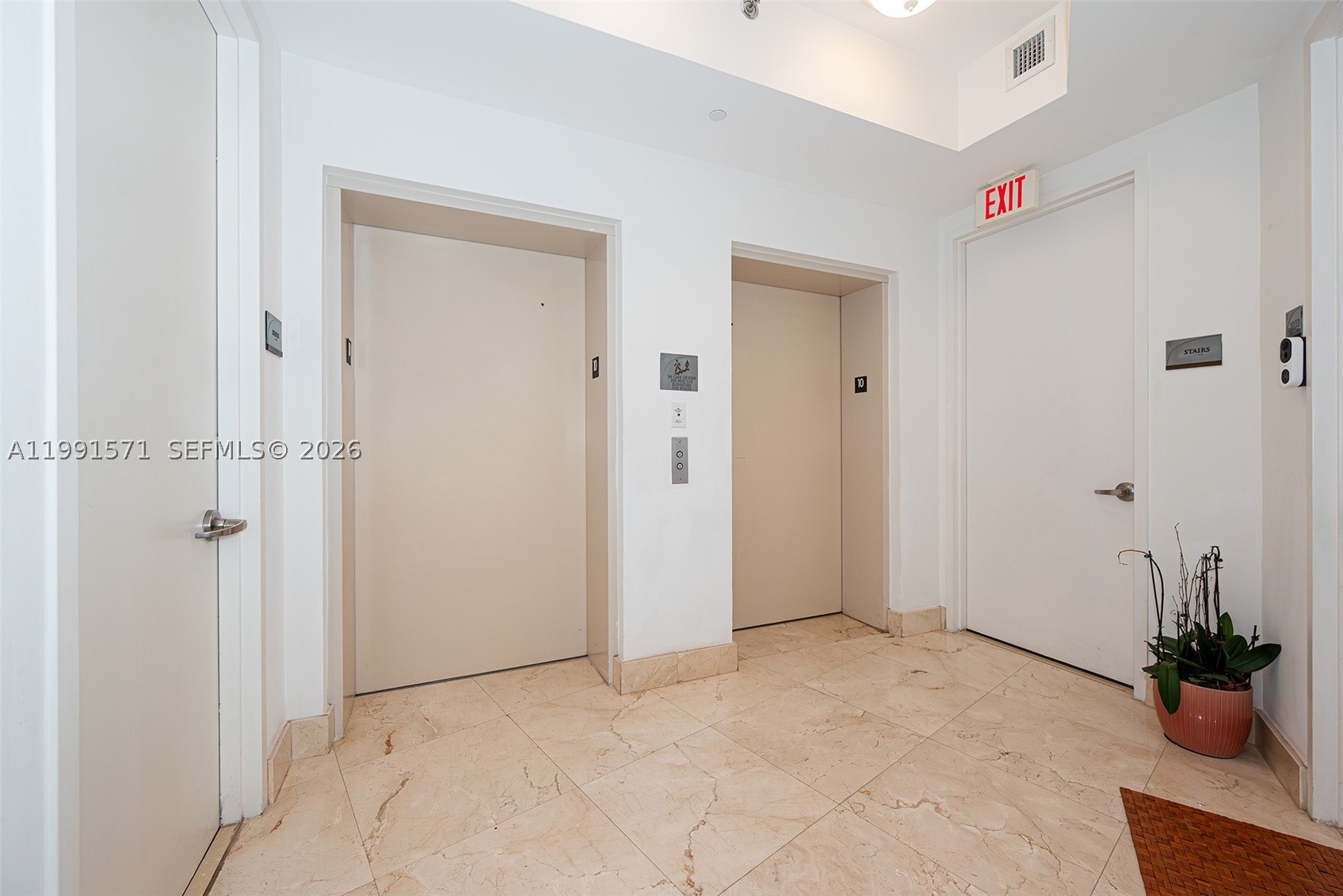 16001 Collins Ave 1005 — photo