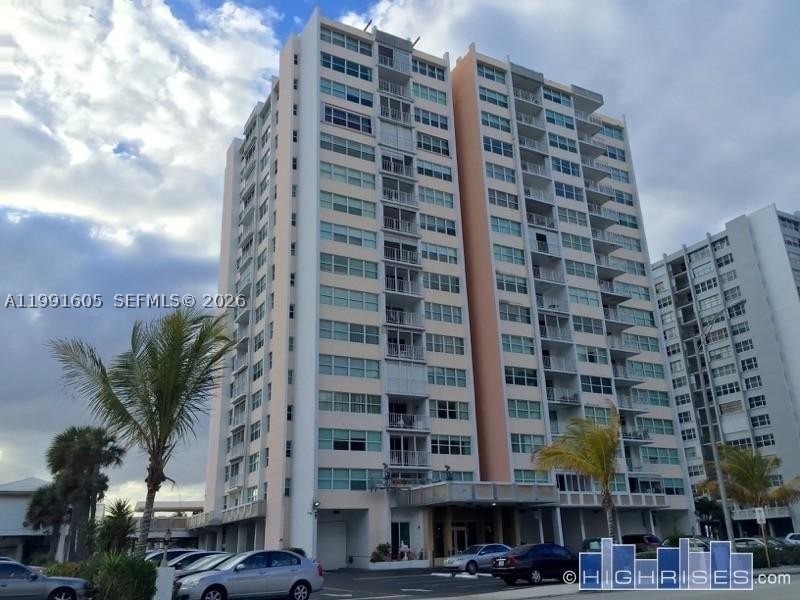 1400 S Ocean Dr 1004 — photo
