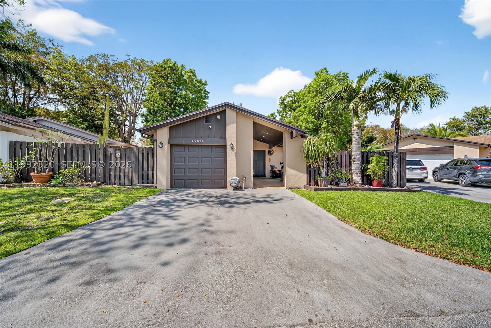 10861 SW 132nd Cir Ct — photo