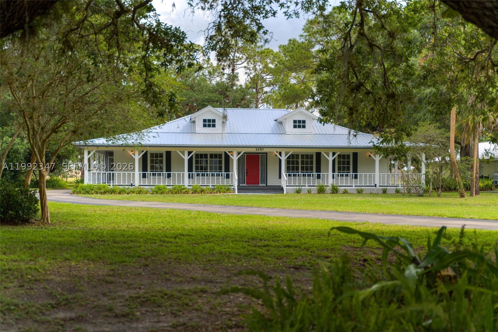 1270 Riverbend Drive — photo