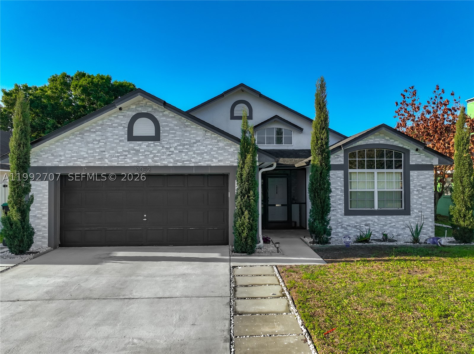 10052 Sandbar Street — photo