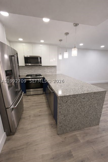 1555 W 44th Pl 247 — photo