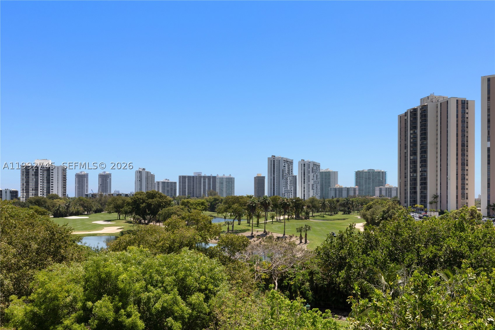 20400 W Country Club Dr 605 — photo