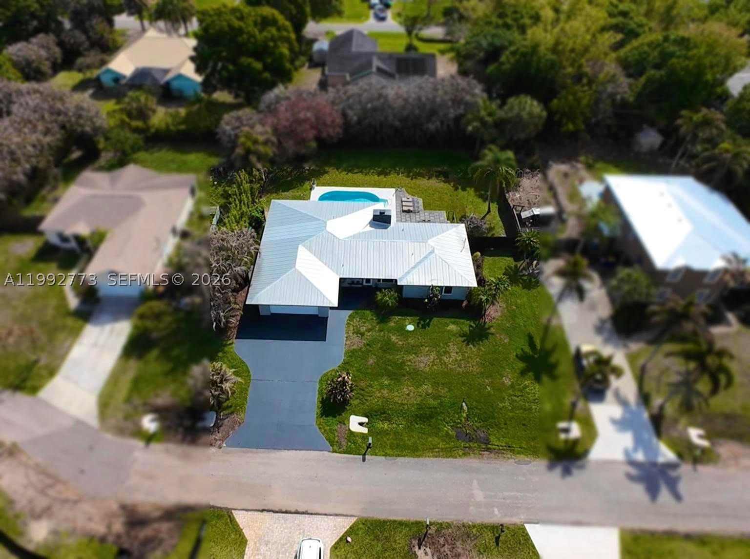 2497 NW South Manor Ave — photo