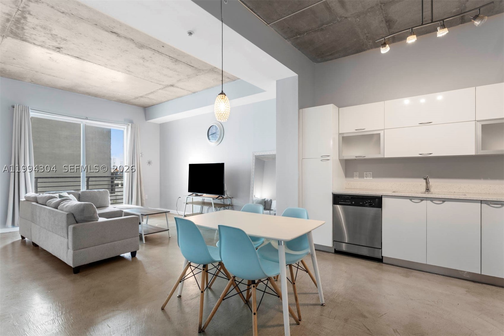 234 NE 3rd St 1106 — photo