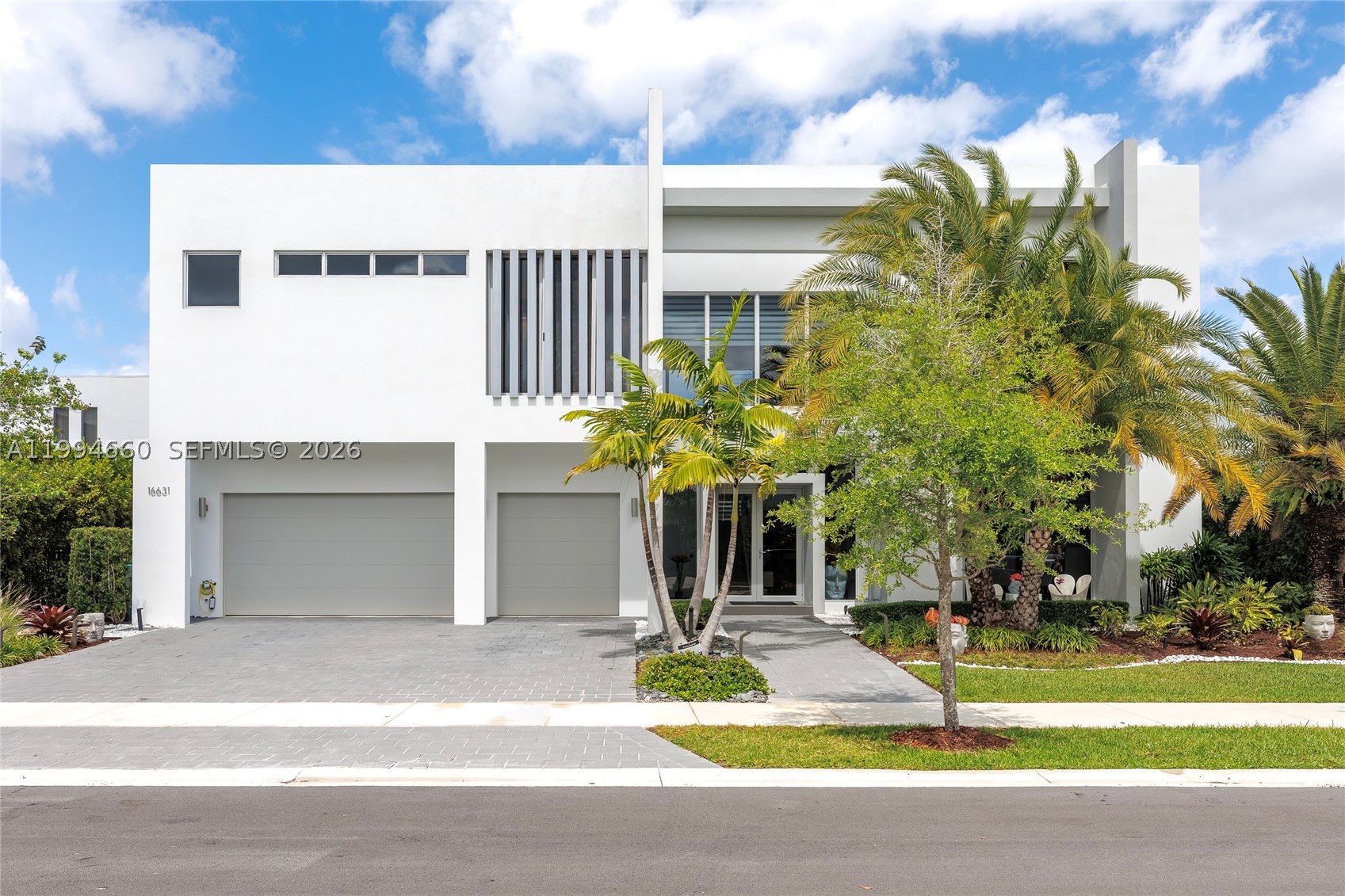 16631 Sunset Way — photo