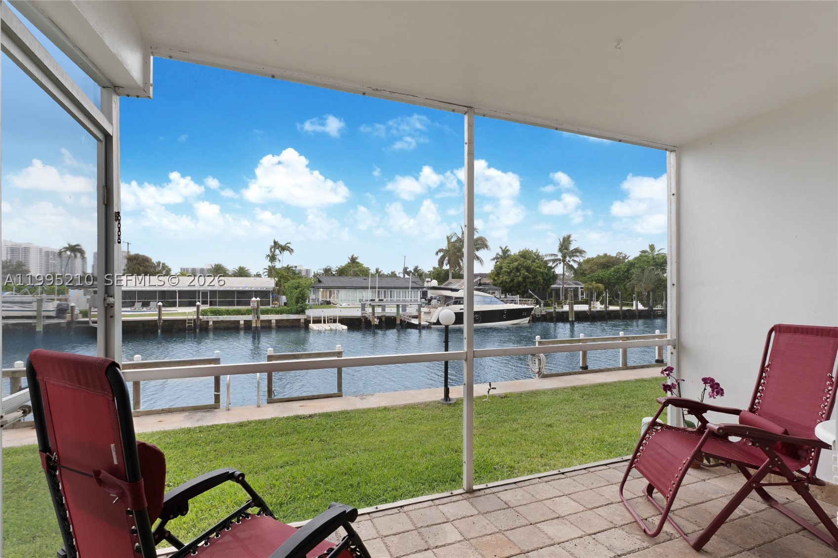 455 Paradise Isle Blvd 101 — photo