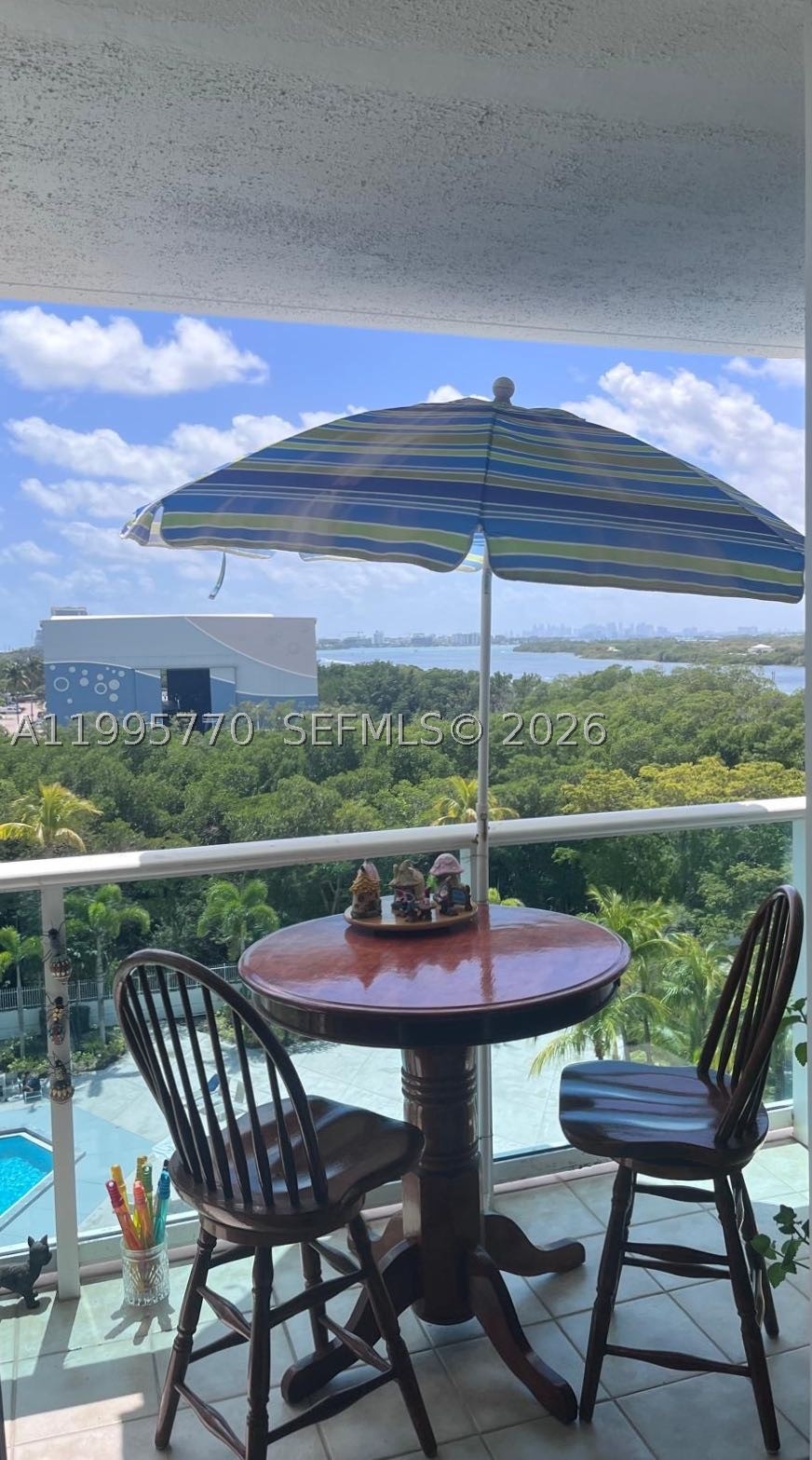 100 Bayview Dr 725 — photo