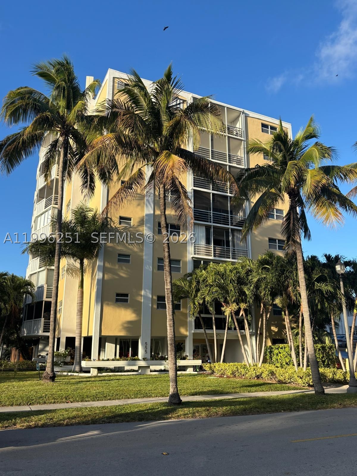 555 Crandon Blvd 43 — photo