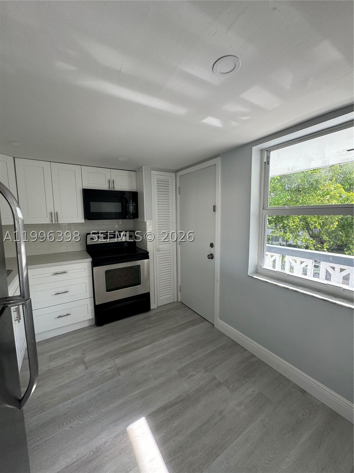 1398 NE 191st St C305 — photo