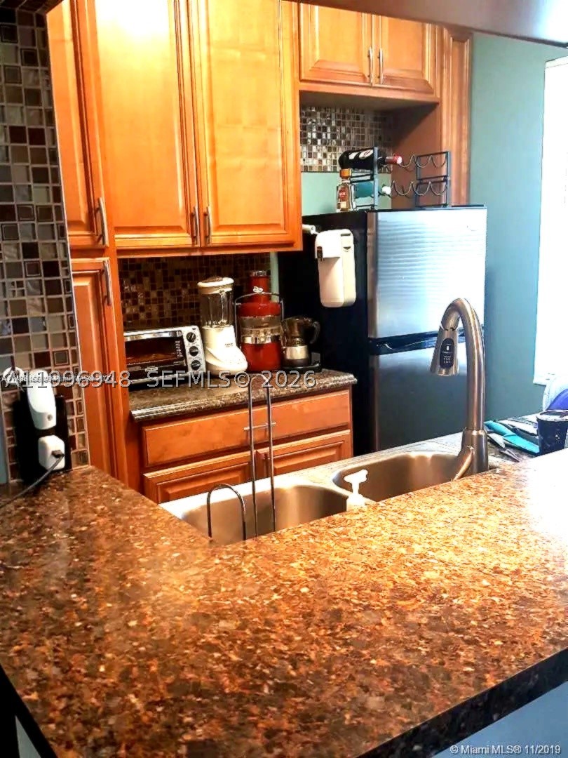 2219 Polk St 6a — photo