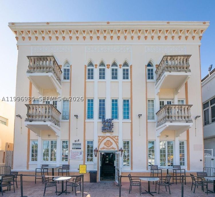 918 Ocean Dr 202 — photo