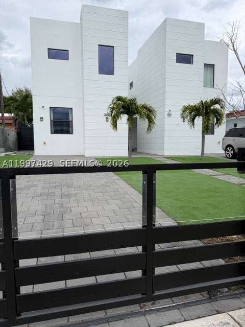 3645 SW 3 St — photo