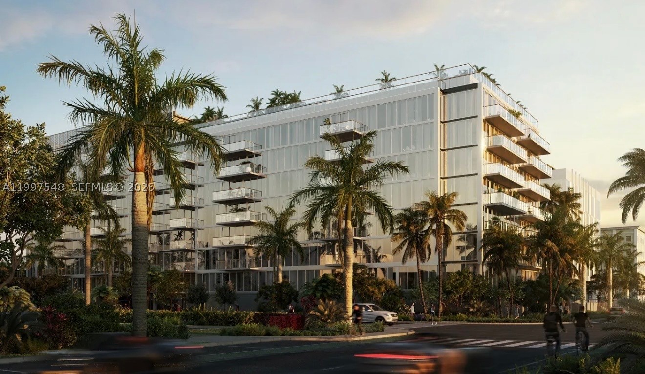 1177 Kane Concourse 608 — photo