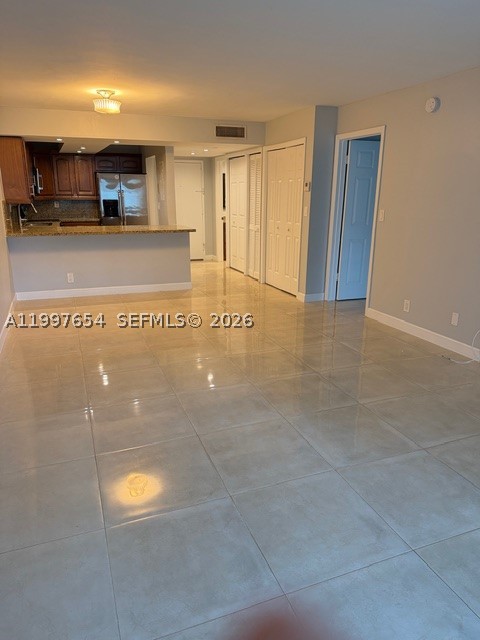 100 Lakeview Dr 115 — photo