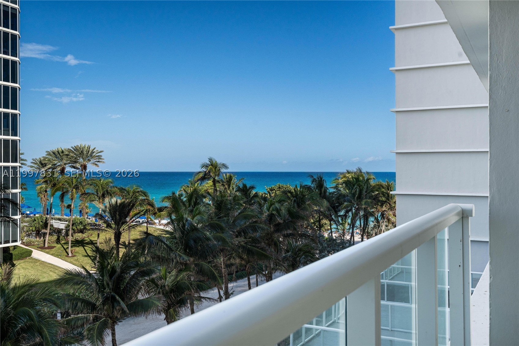 19201 Collins Ave 324 — photo