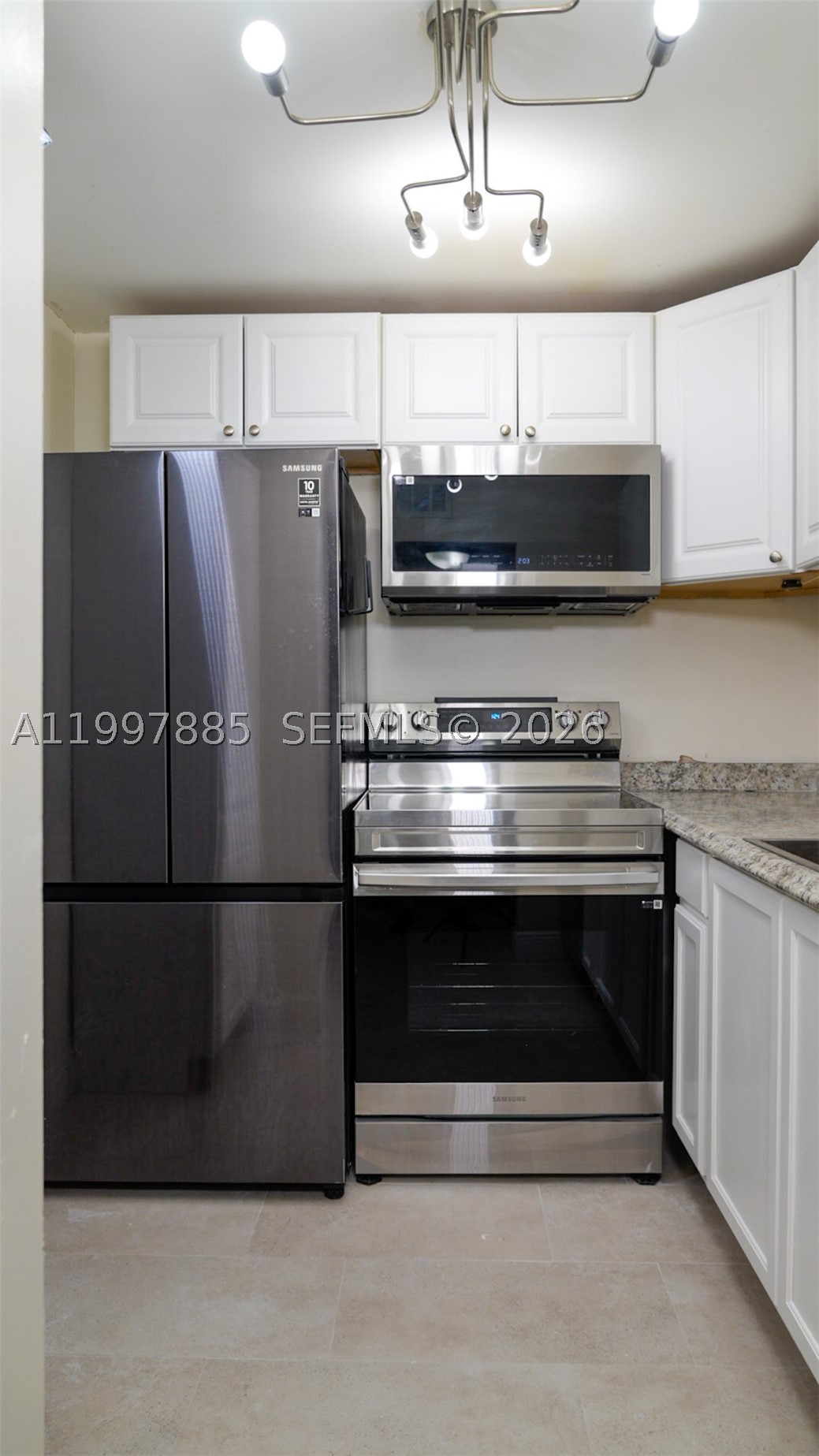 2935 NE 163rd St 4T — photo