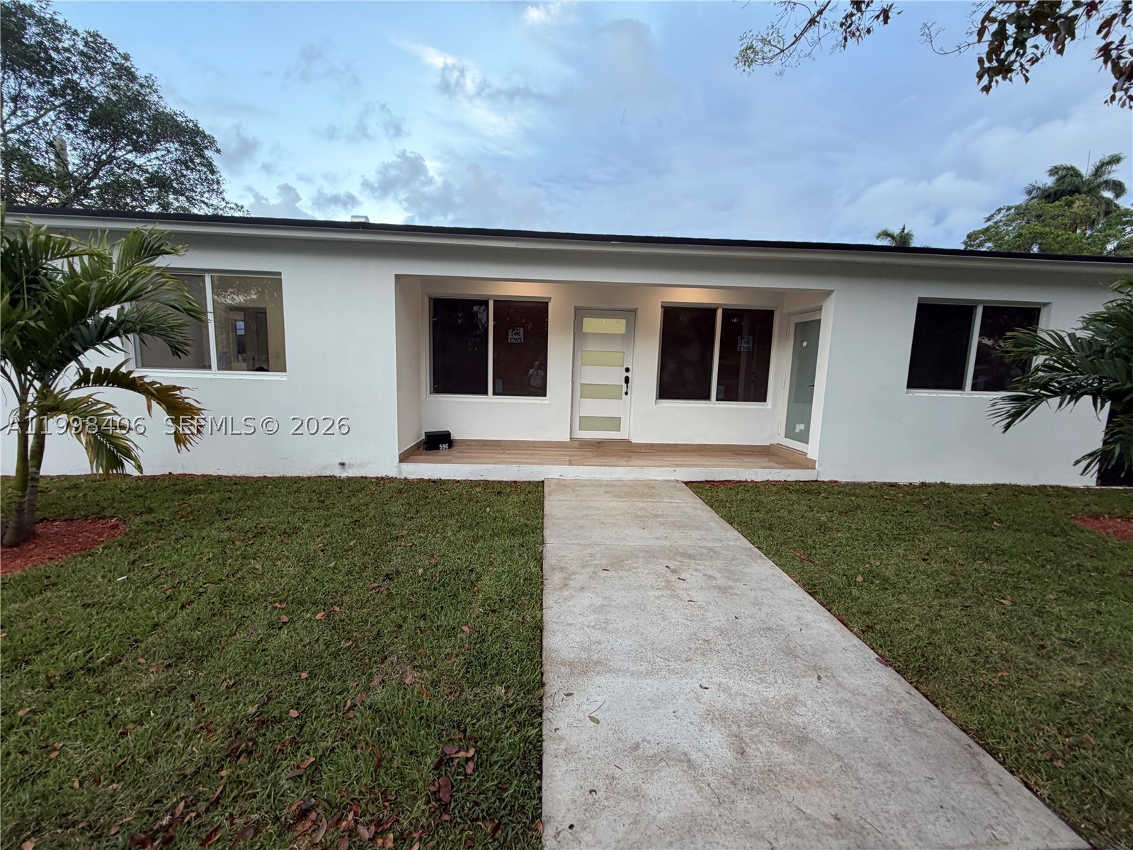 596 Ragan Drive, Miami Springs, FL 33166 — photo 2
