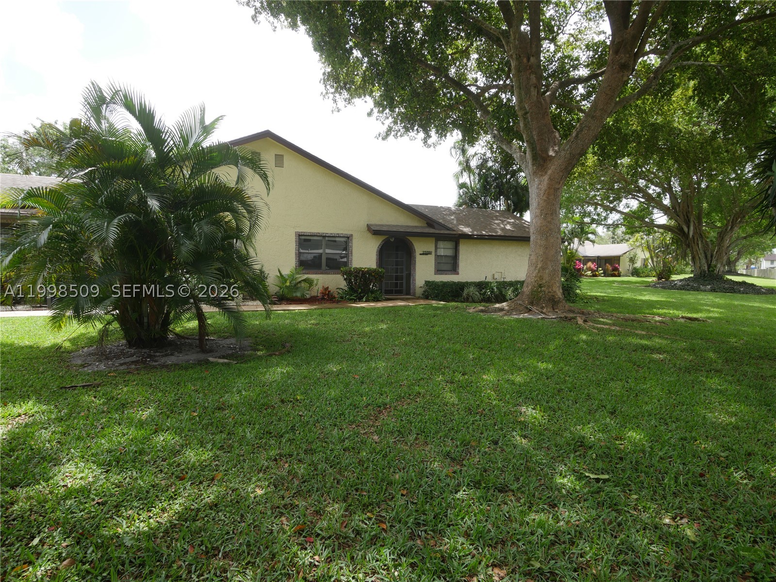 23359 Barlake Dr — photo