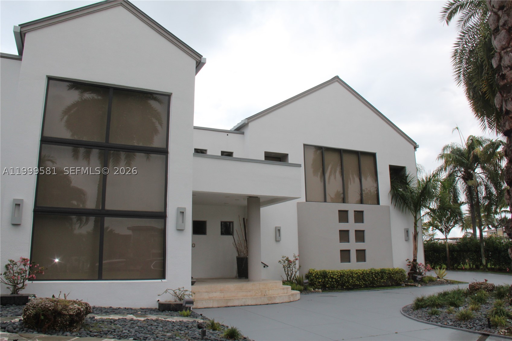 540 Lido Dr — photo