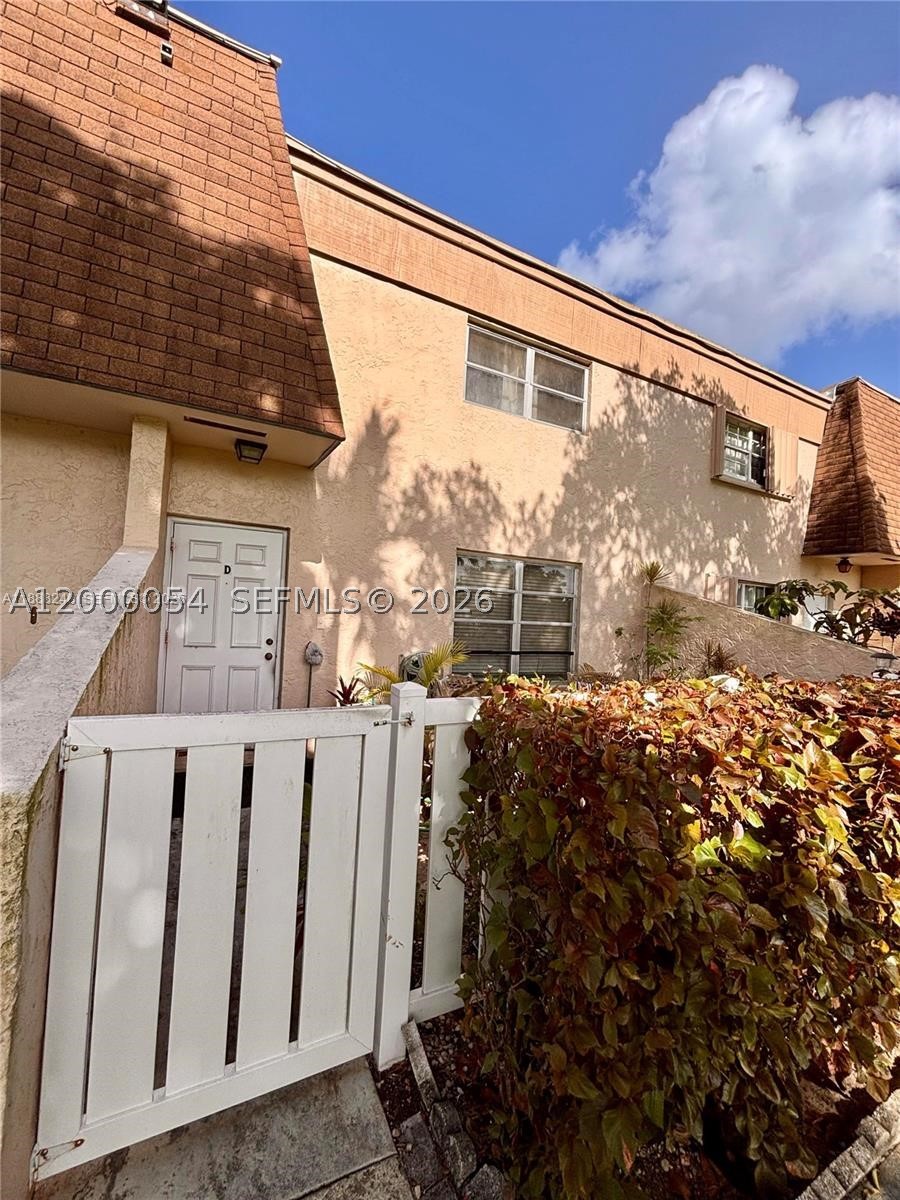 1415 NW 80th Ave D — photo