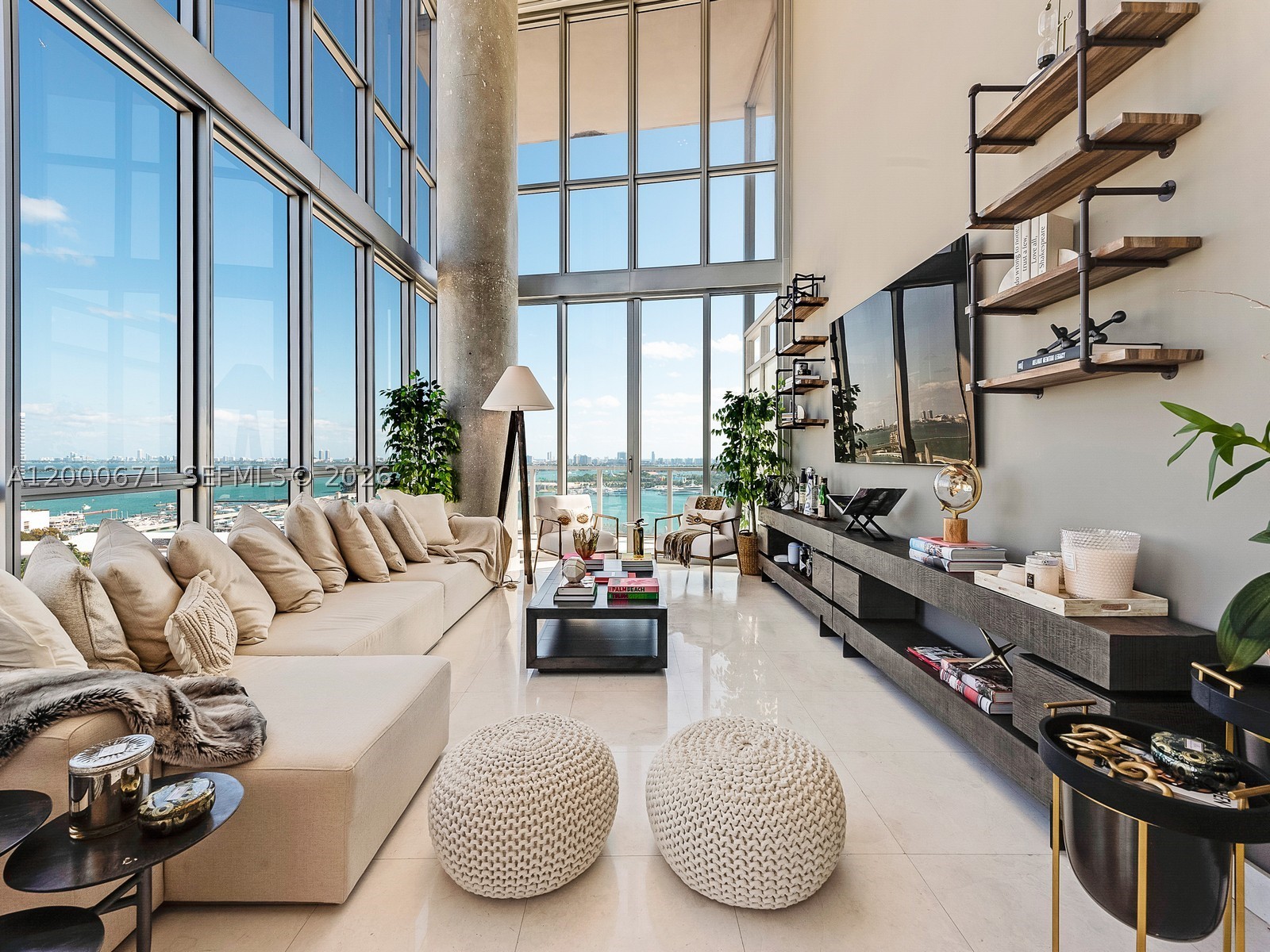 1100 Biscayne Blvd 2105 — photo
