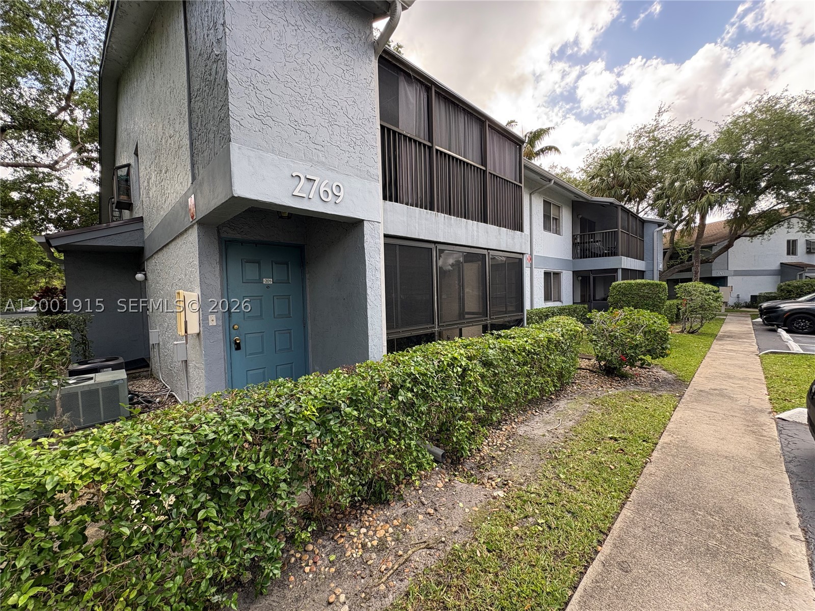 2769 S Oakland Forest Dr 101 — photo