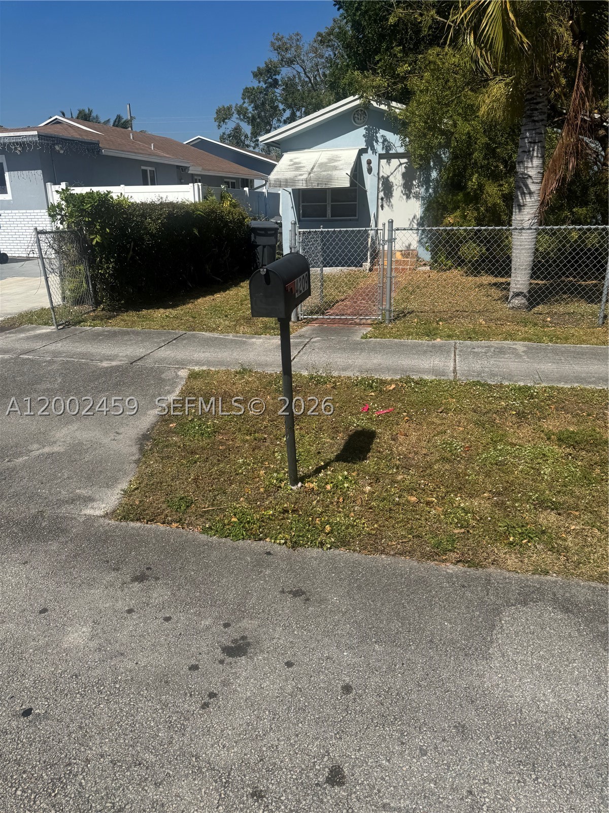 4209 SW 20th Street — photo