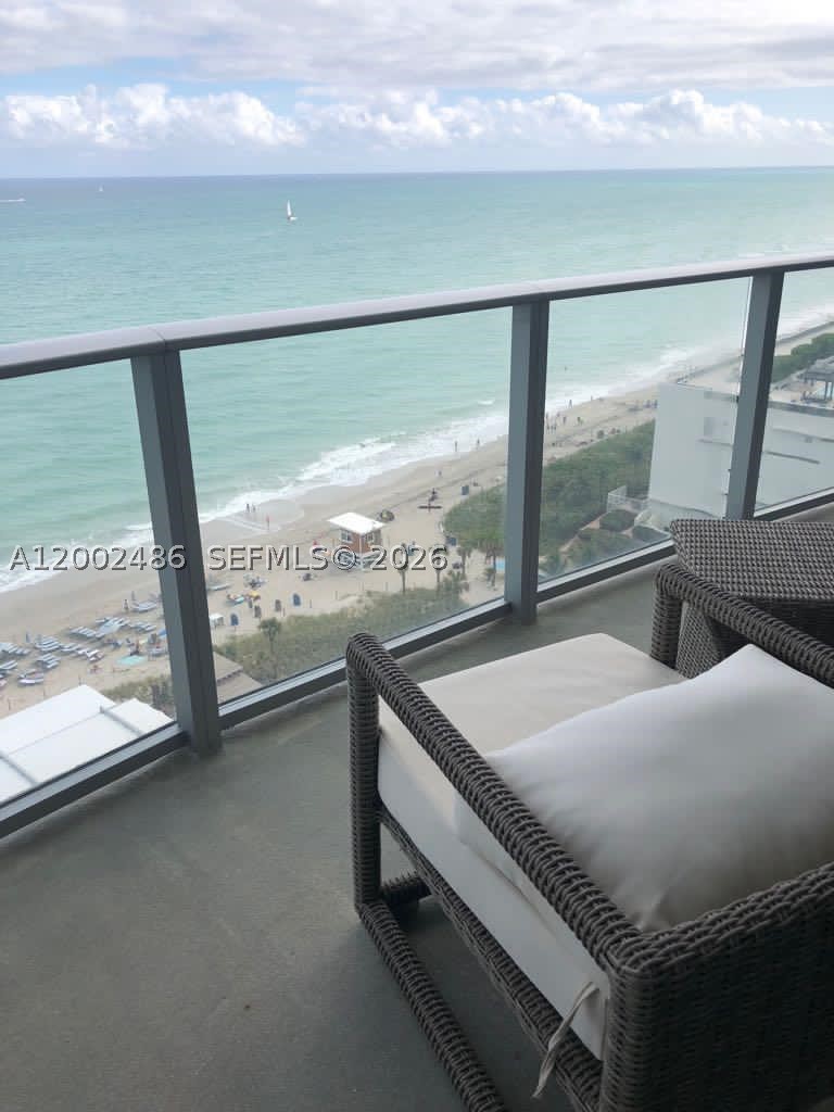 4111 S Ocean Dr 1002 — photo
