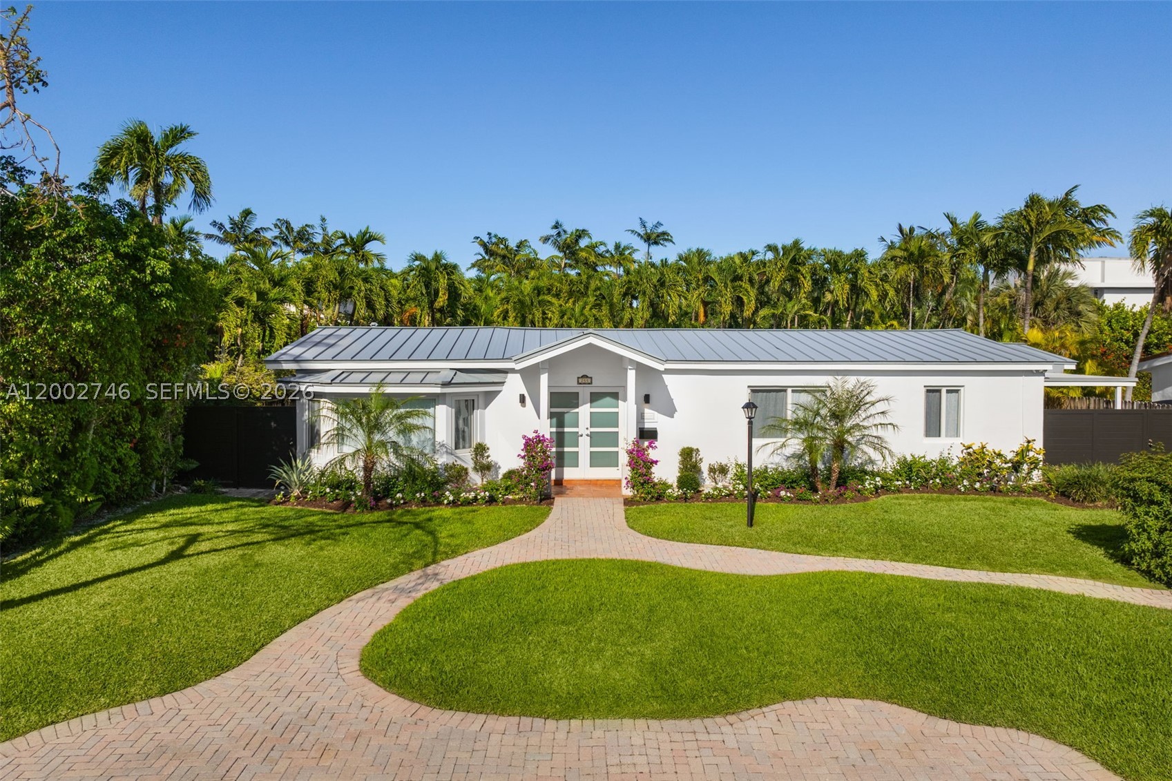 255 Ridgewood Road, Key Biscayne, FL 33149 — photo 2