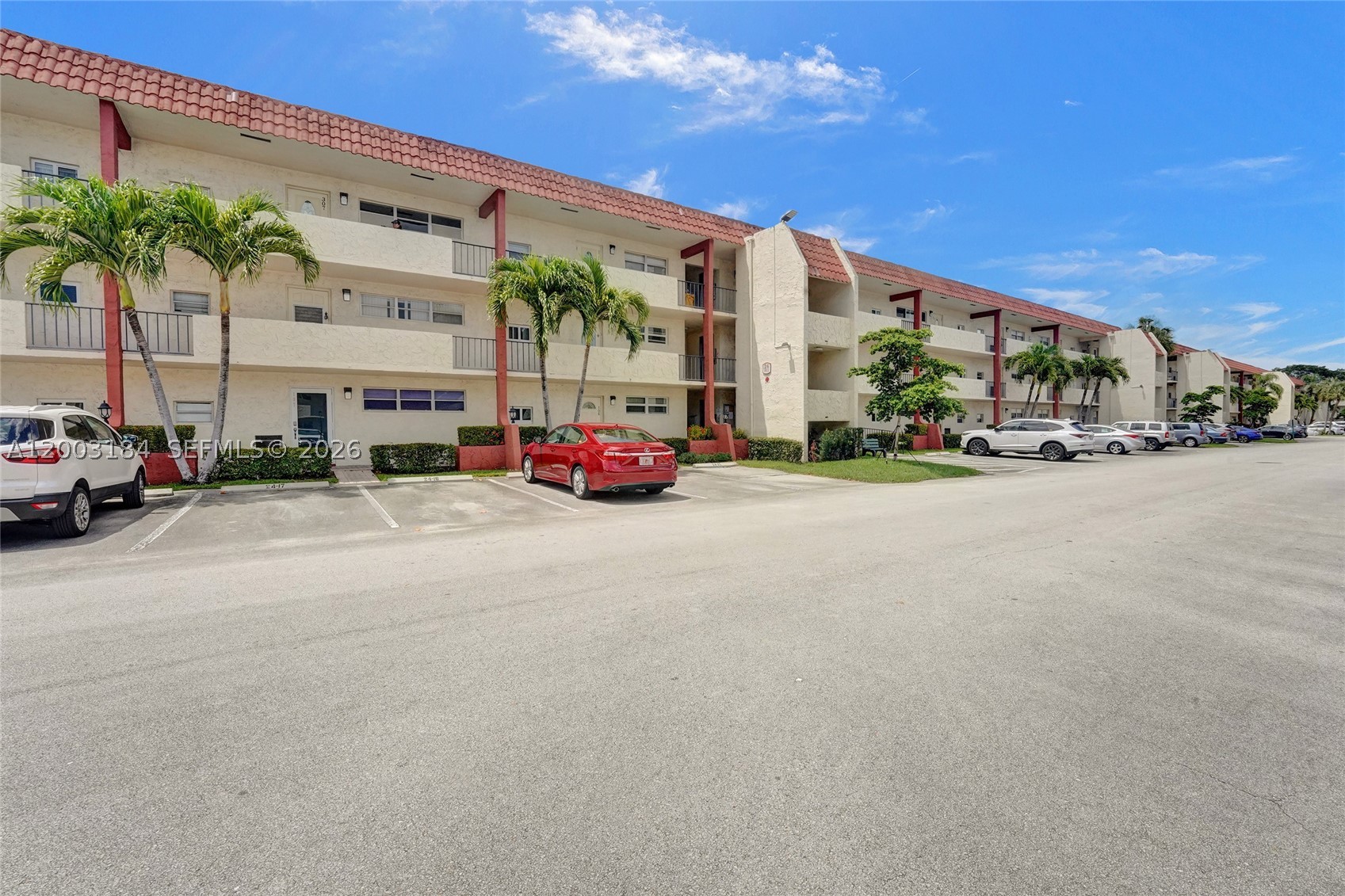 811 S Hollybrook Dr 207 — photo