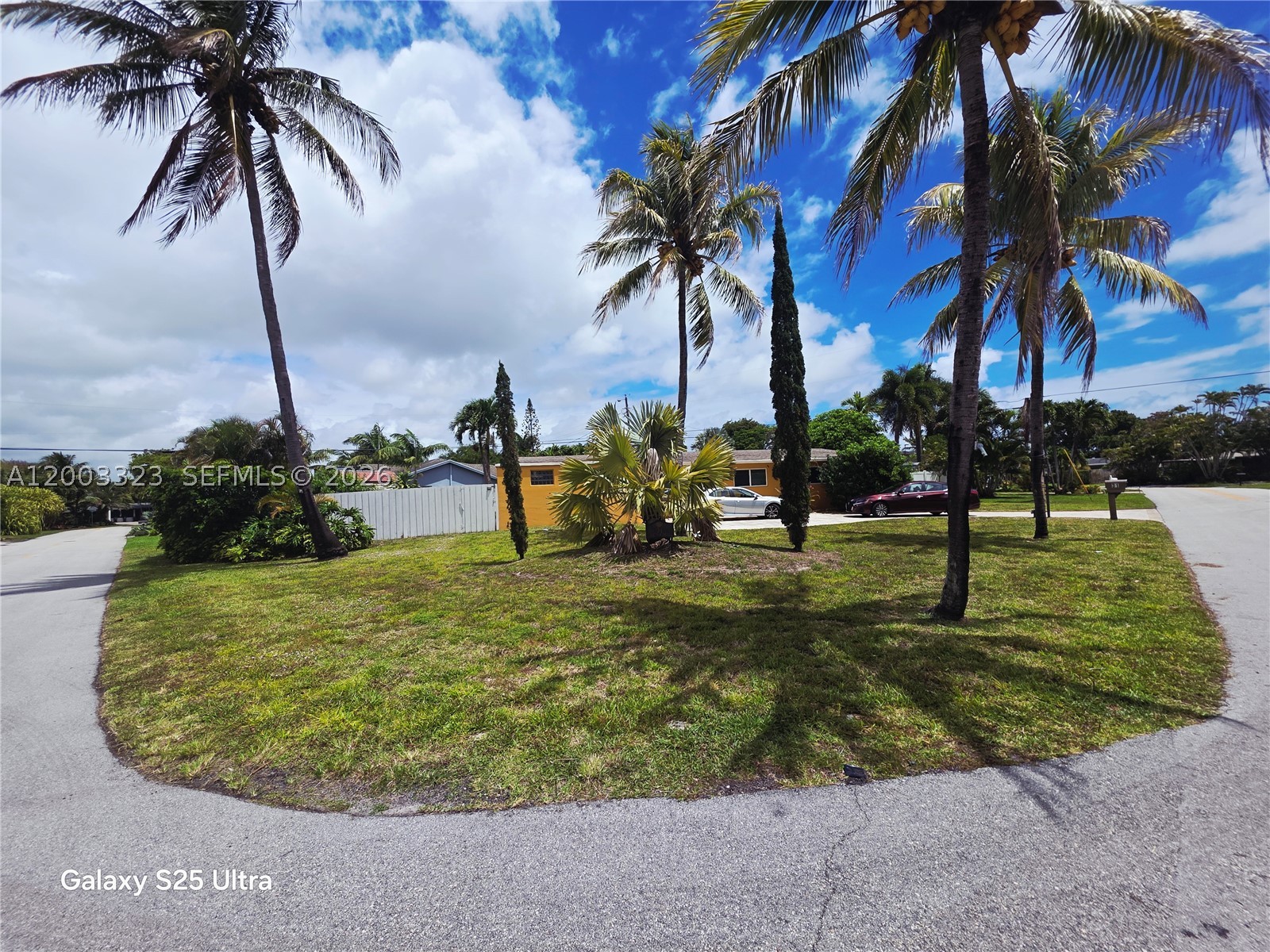 31 NE 27th Dr — photo