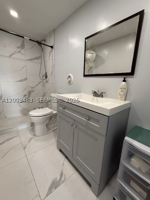 8429 Forest Hills Dr 301 — photo