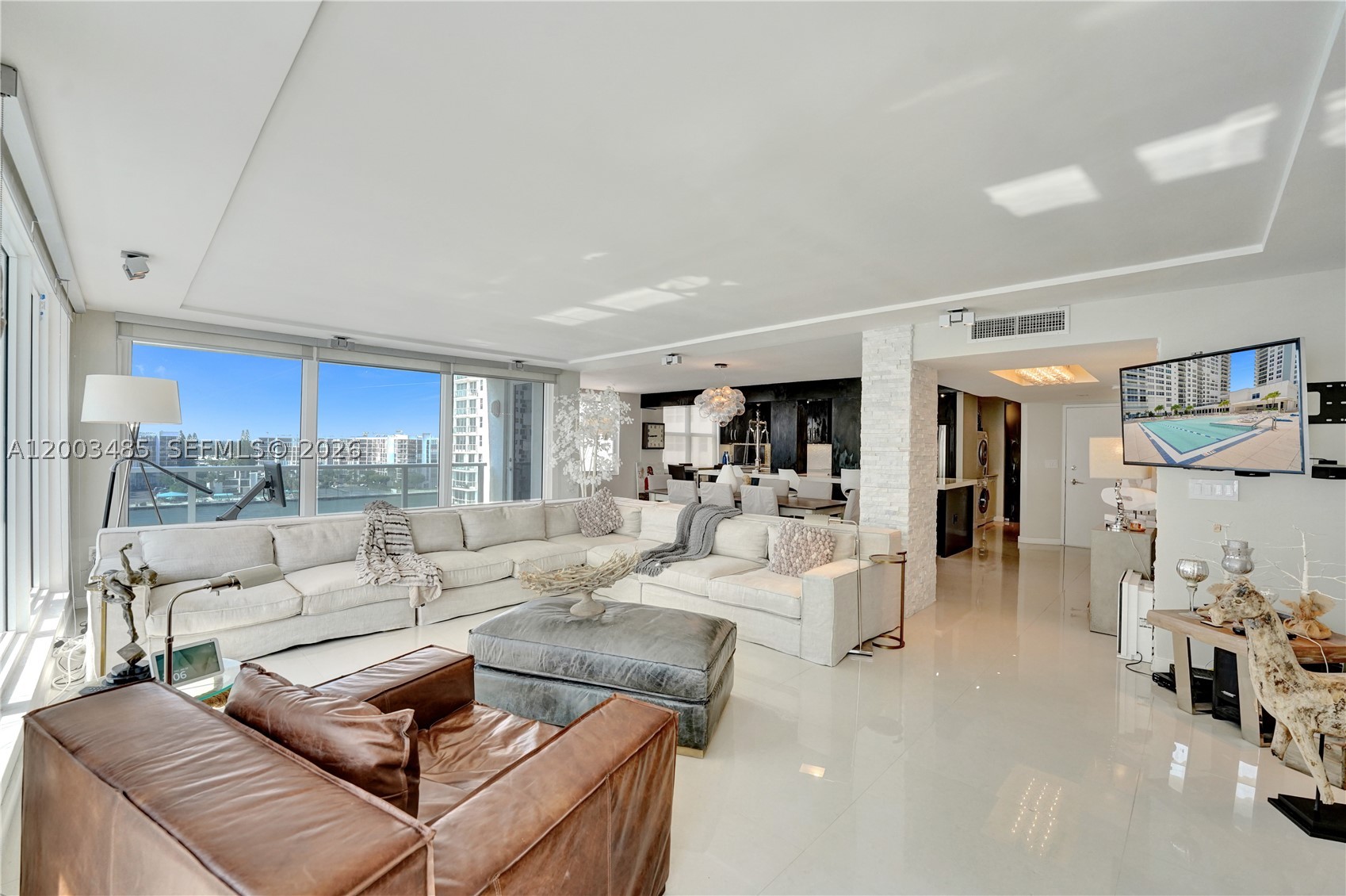 2751 S Ocean Dr 908S — photo