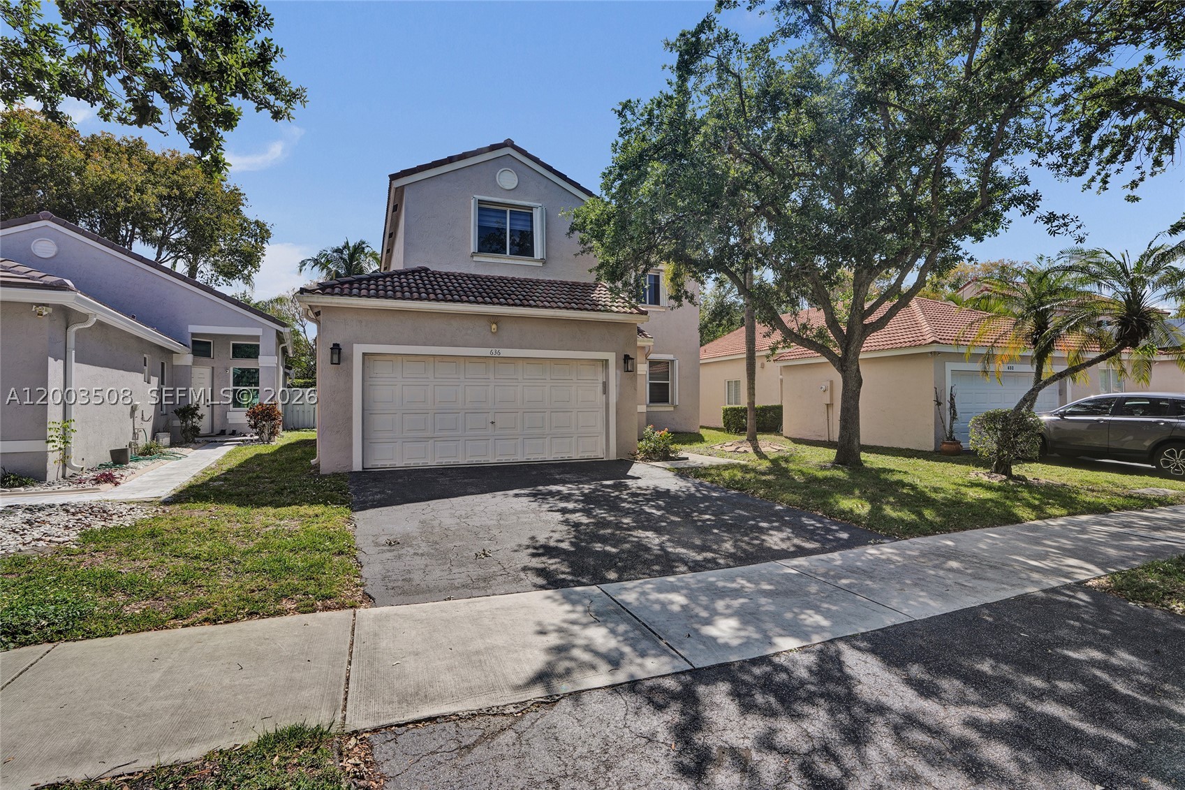636 Sand Creek Cir — photo