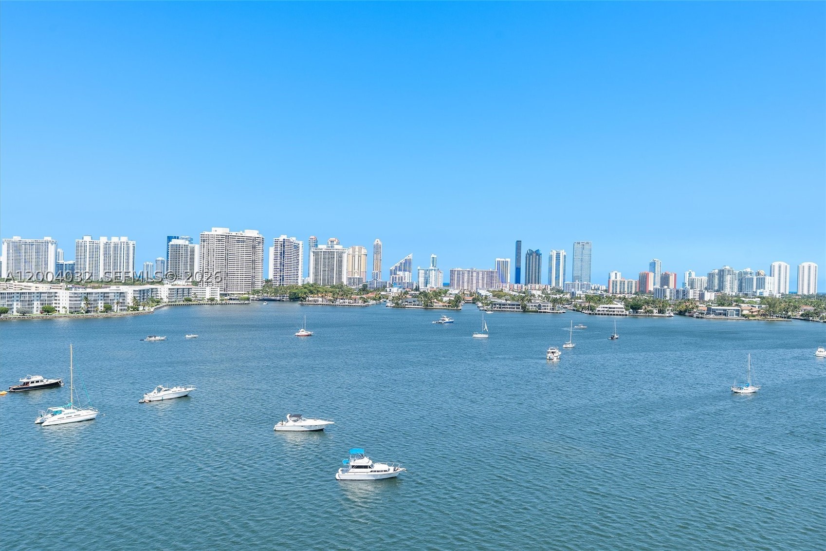 17301 Biscayne Blvd 1010 — photo