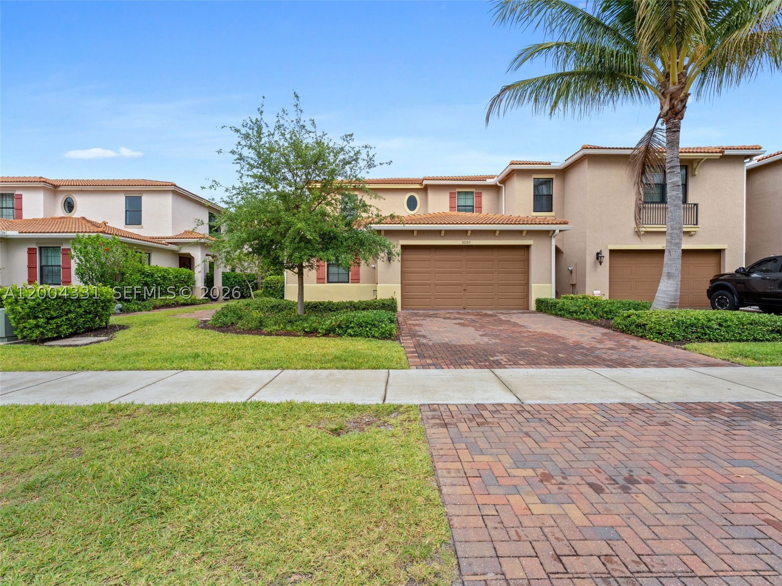 10105 Brickhill Dr — photo