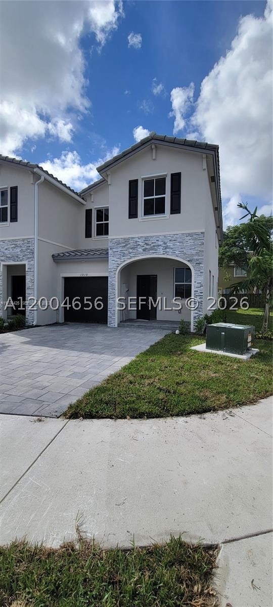 1010 SE 26th Ter — photo