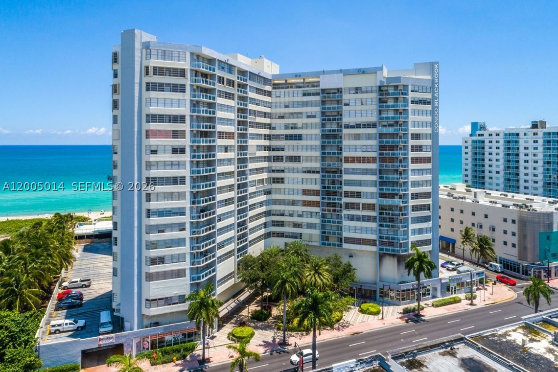 7135 Collins Ave 811 — photo