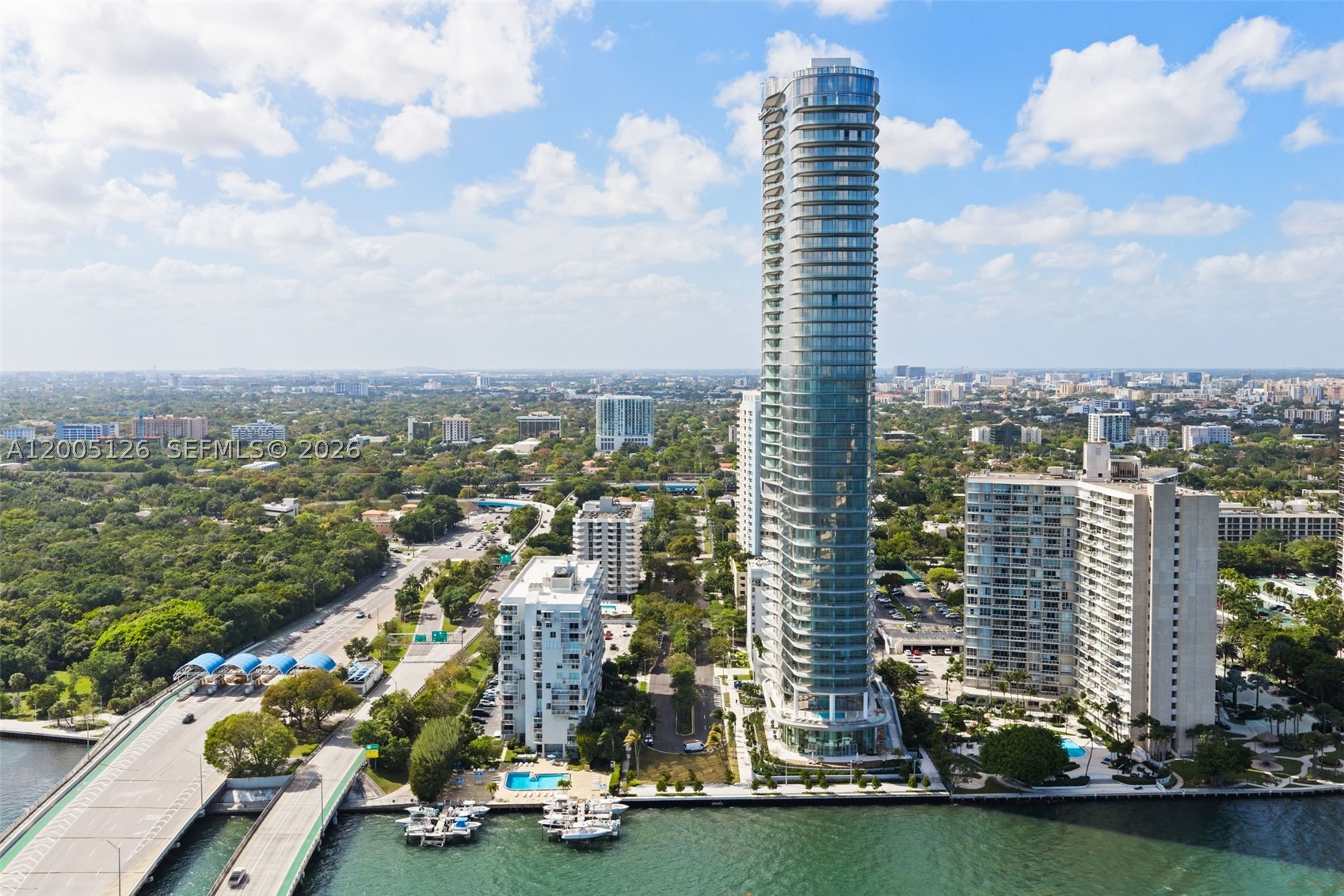 175 SE 25 Road #2604, Miami, FL 33129 — photo 2