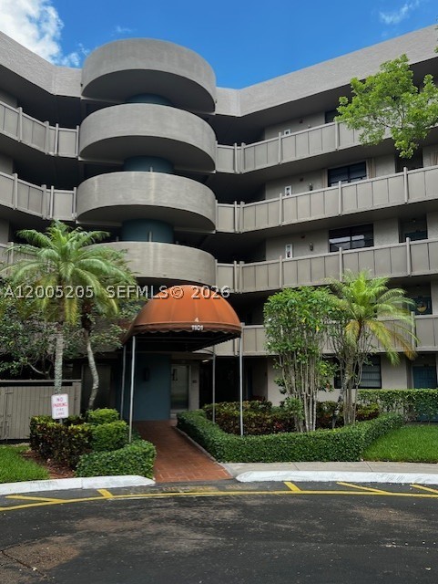 1101 Colony Point Cir 318 — photo